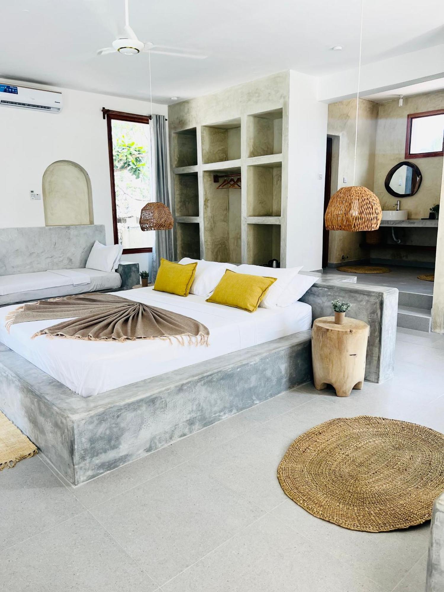 Mnana Beach Bungalows Pingwe Eksteriør billede