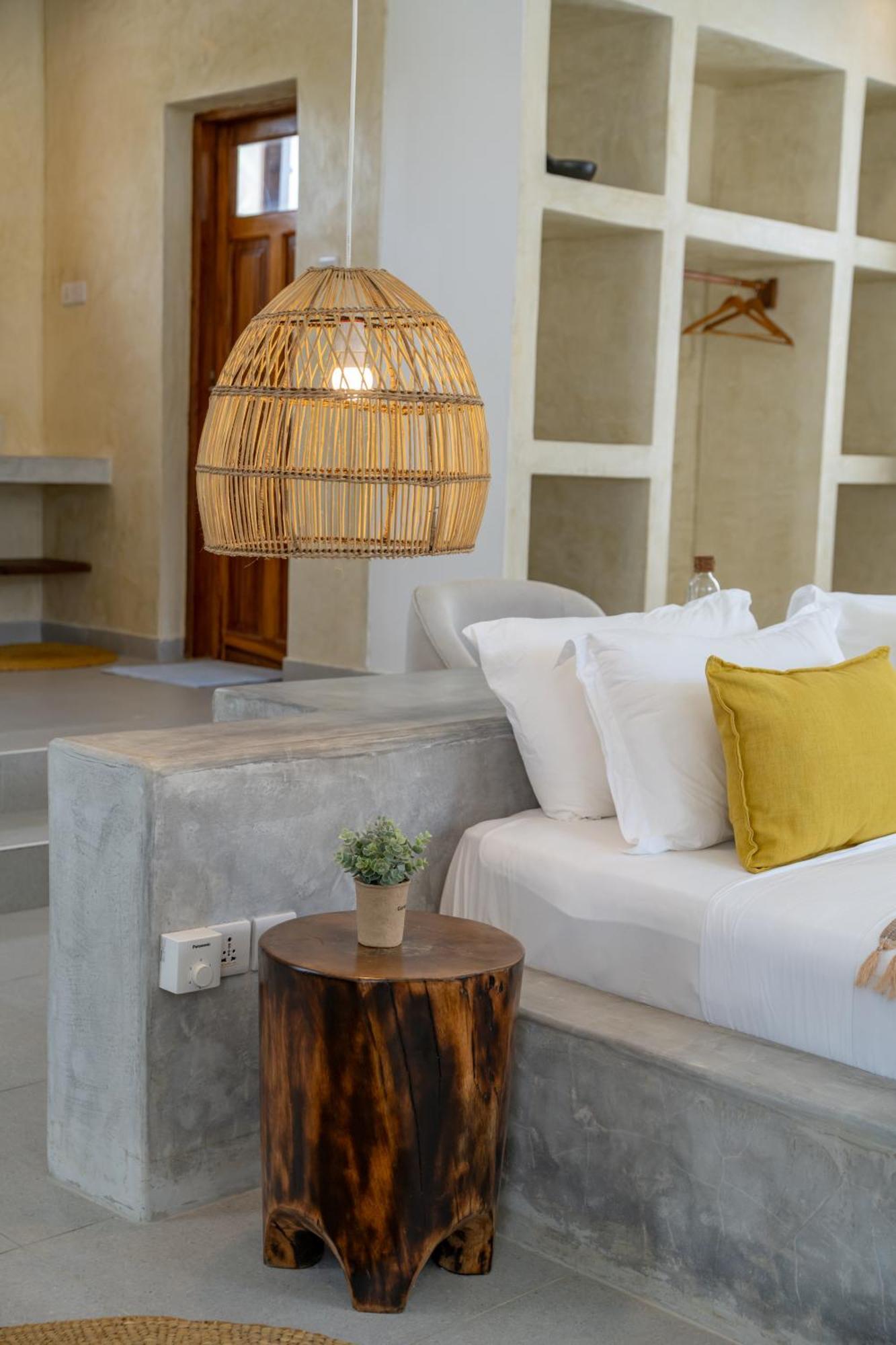 Mnana Beach Bungalows Pingwe Eksteriør billede