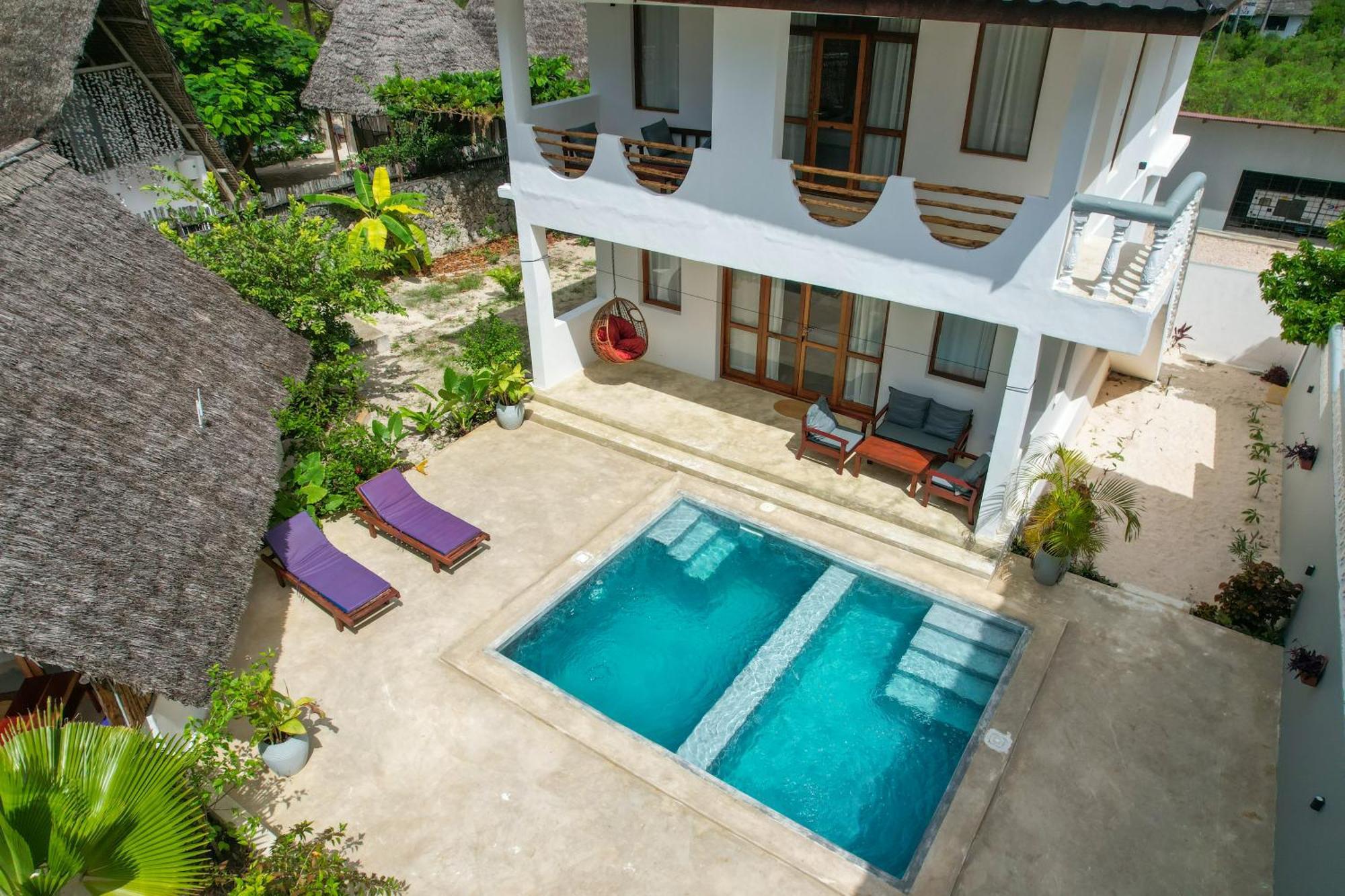 Mnana Beach Bungalows Pingwe Eksteriør billede