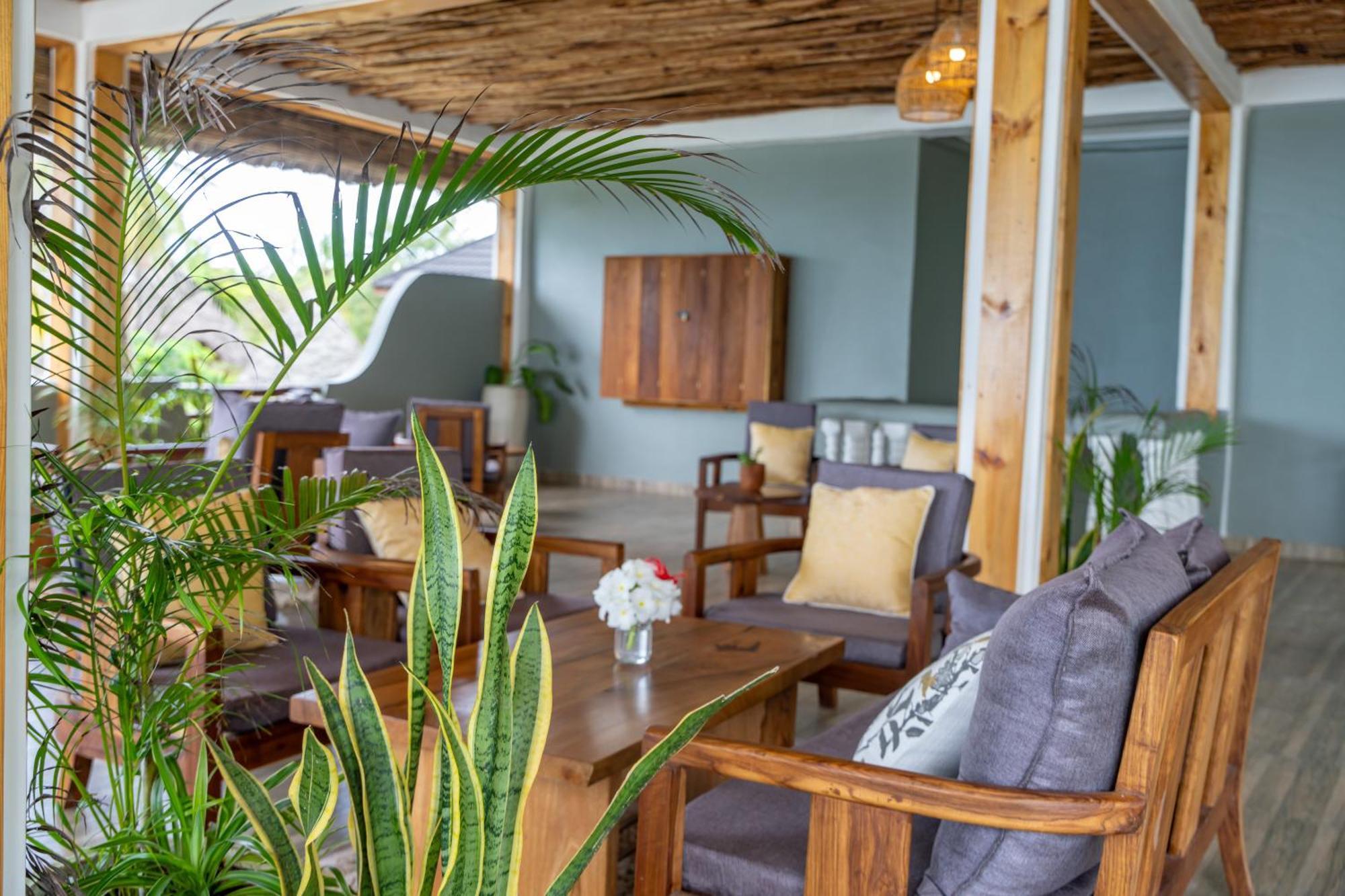 Mnana Beach Bungalows Pingwe Eksteriør billede